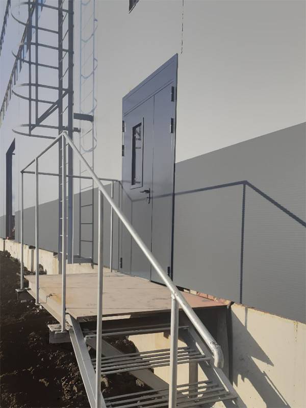 Дверь на входе в складское помещение (г. Долгопрудный) Дверь на входе в складское помещение (г. Долгопрудный)