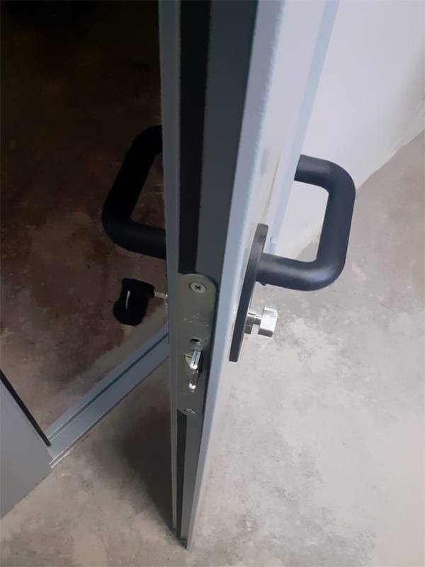 Дверной замок (автосервис, ул. Барышиха, 39)